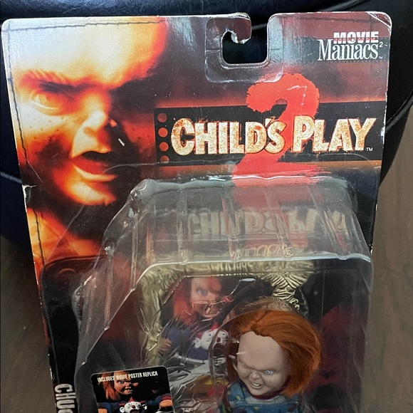 Child's Play Chucky Action Figure with Blue Overalls - Picture 2 of 12
